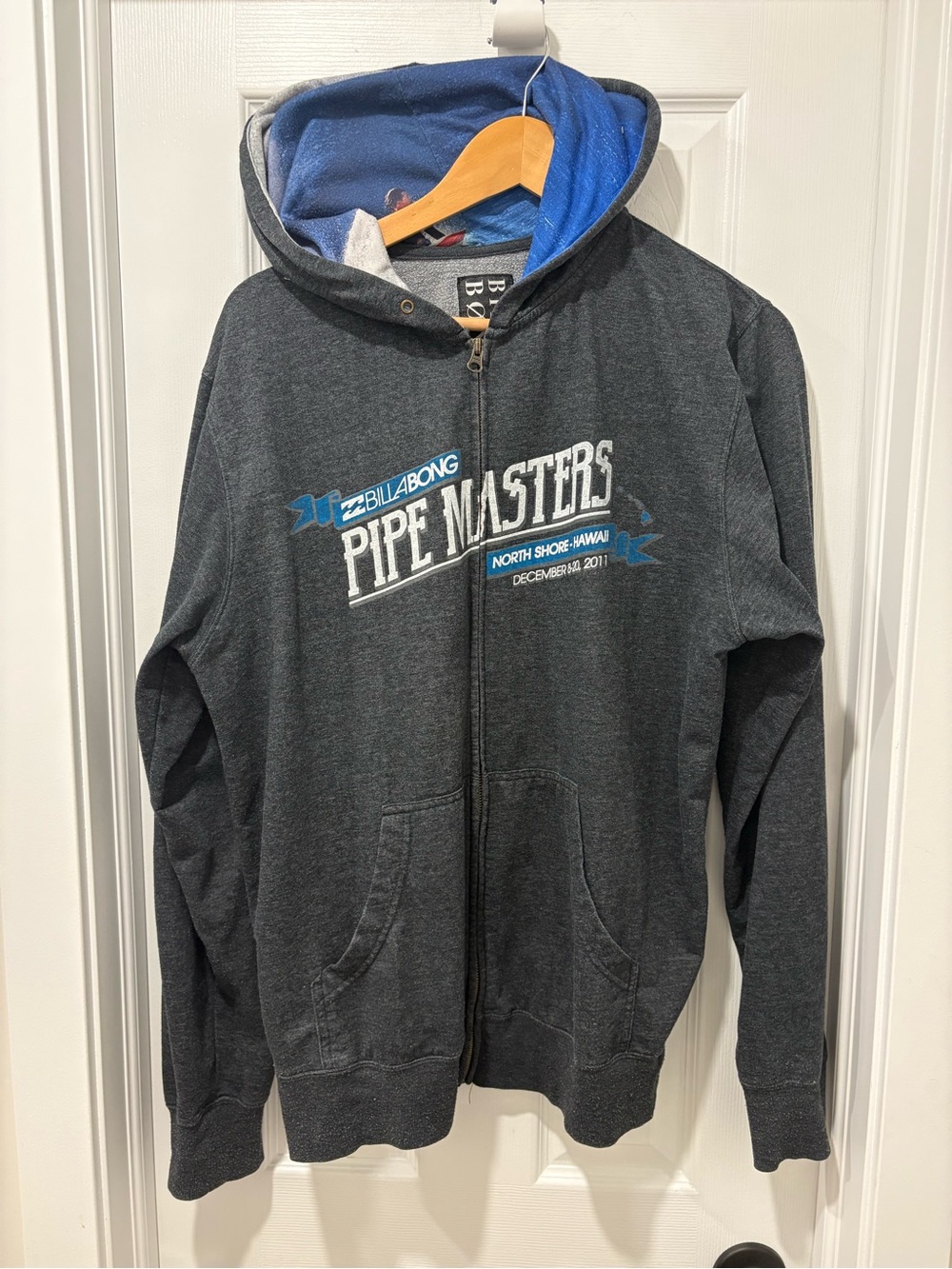 Billabong Men's Pipe Masters Charcoal Zip-Up Hoodie 2011 Hawaii